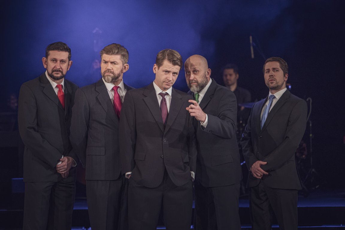 Bagatela Spiewa, od lewej Marcin Kobierski, Marcel Wiercichowski, Patryk Szwichtenberg, Wojciech Leonowicz, Maciej Sajur